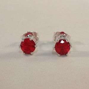 18K 925 Silver 6mm Ruby Red Diamond Zircon Solitaire Stud Earrings Gorgeous